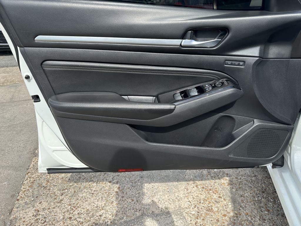 Nissan Altima  2020