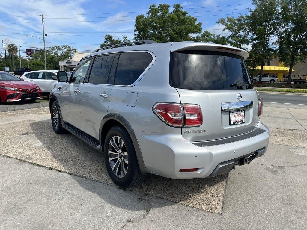 Nissan Armada  2020