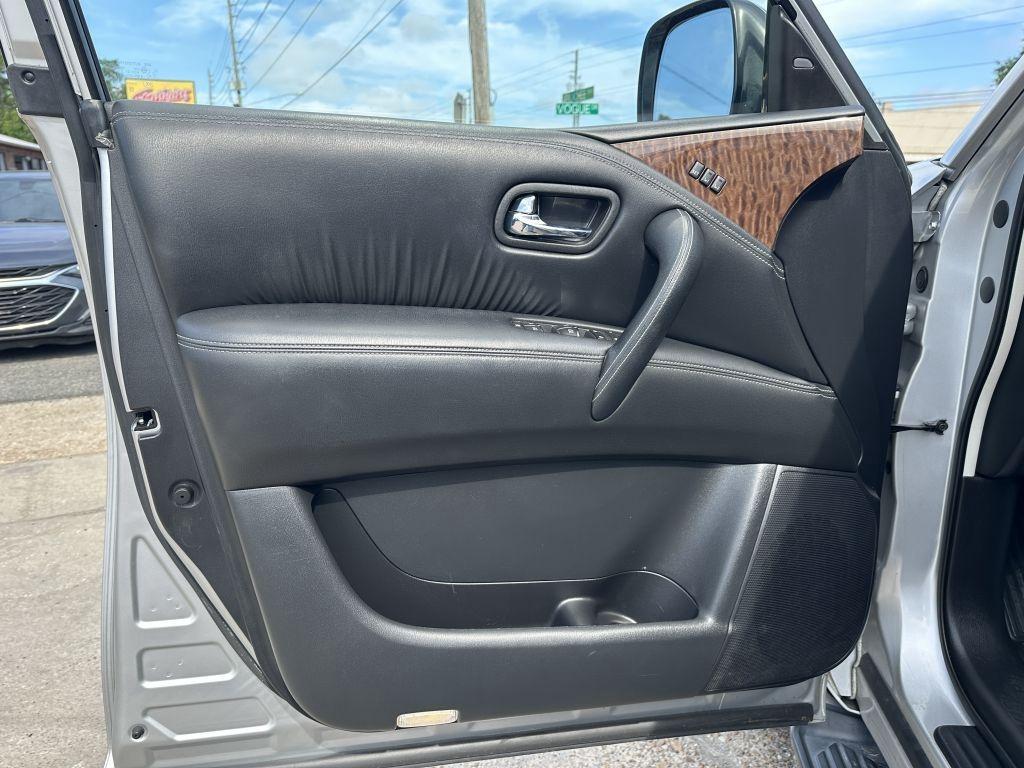 Nissan Armada  2020