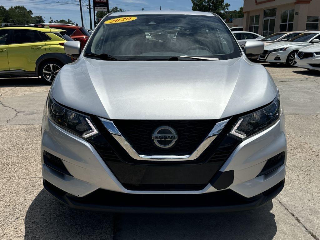 Nissan Rogue Sport  2020