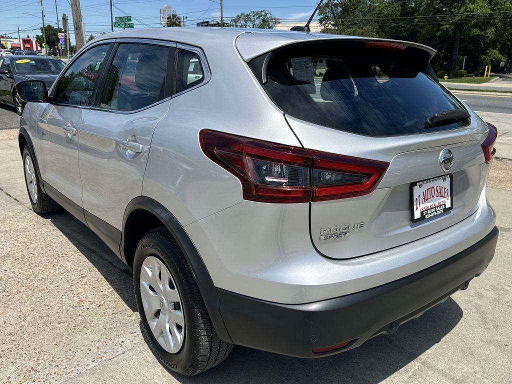 Nissan Rogue Sport  2020