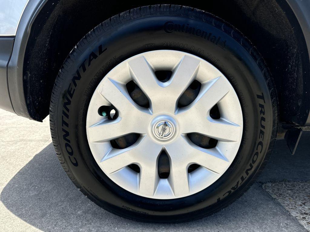 Nissan Rogue Sport  2020
