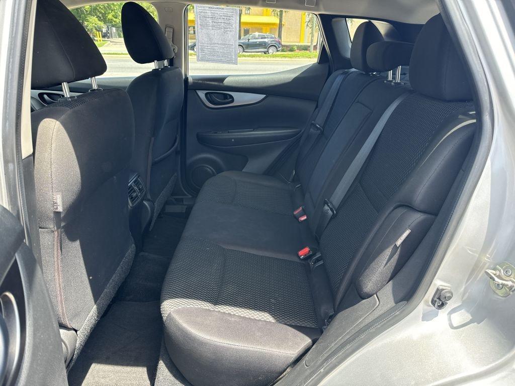 Nissan Rogue Sport  2020