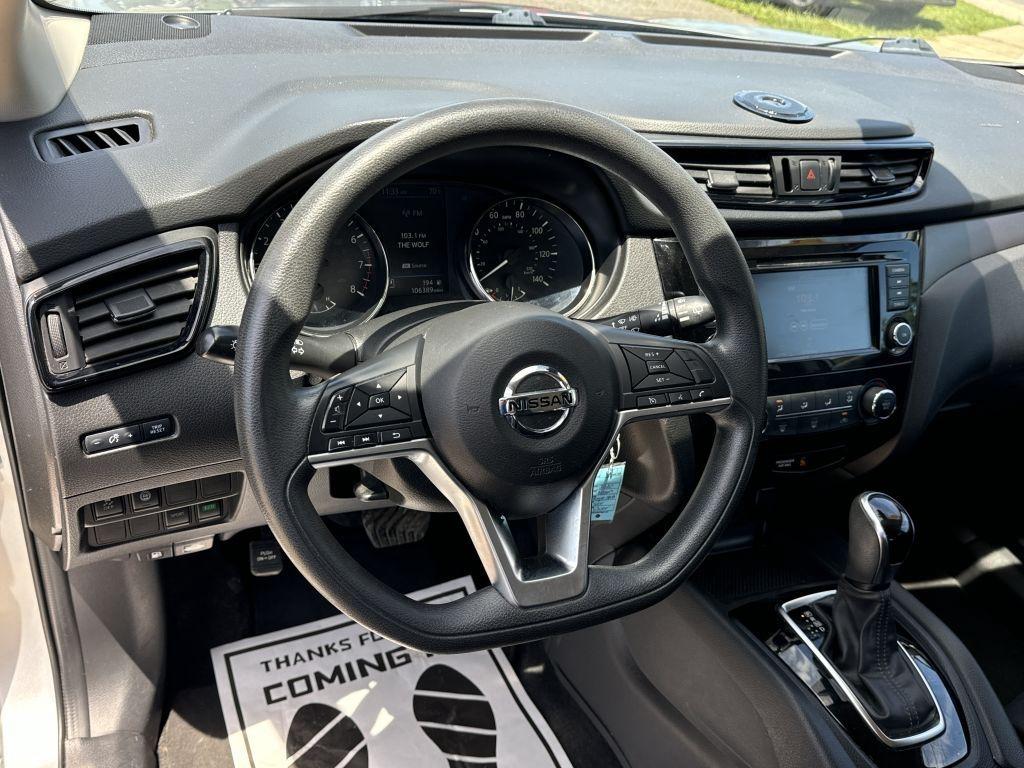 Nissan Rogue Sport  2020