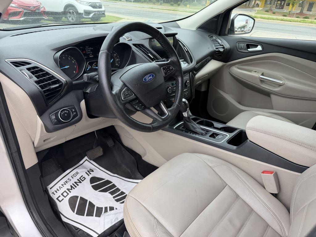 Ford Escape  2017