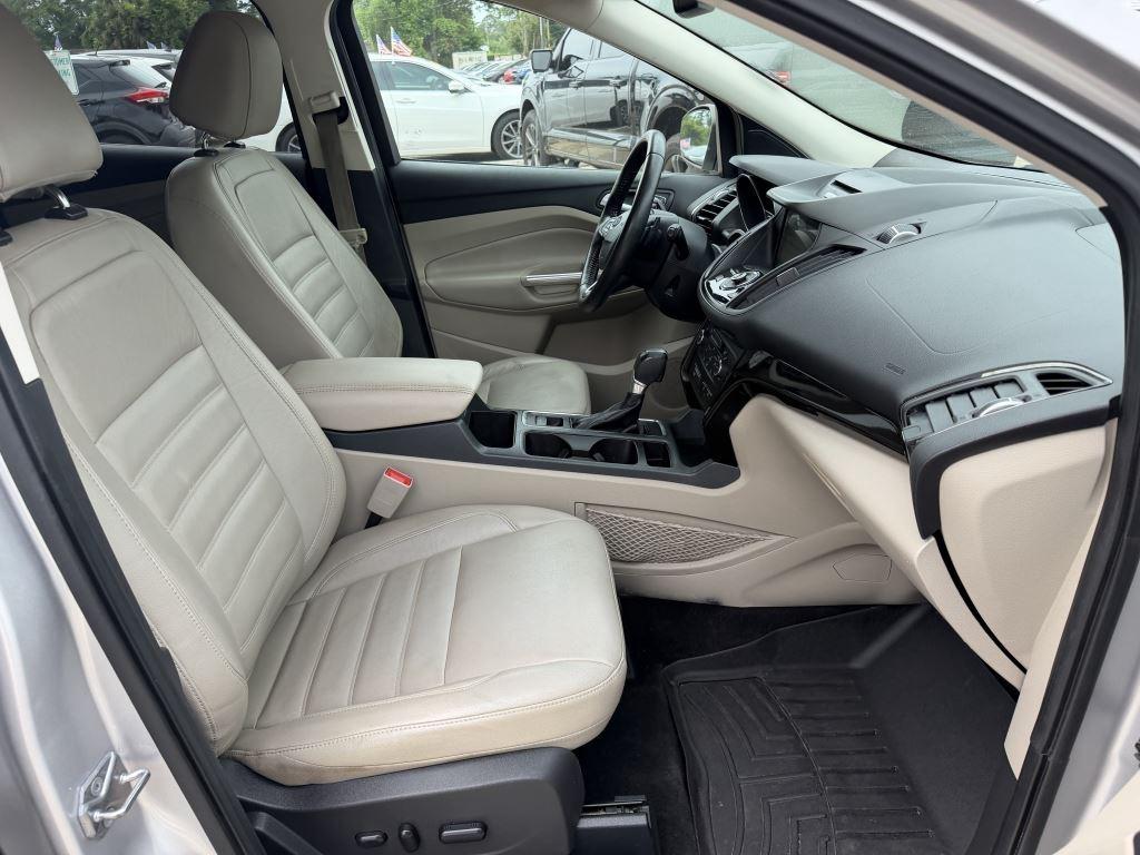 Ford Escape  2017