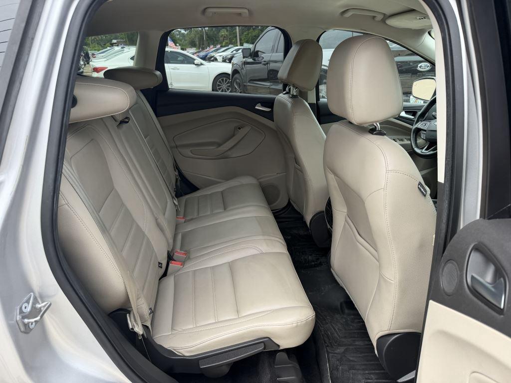 Ford Escape  2017