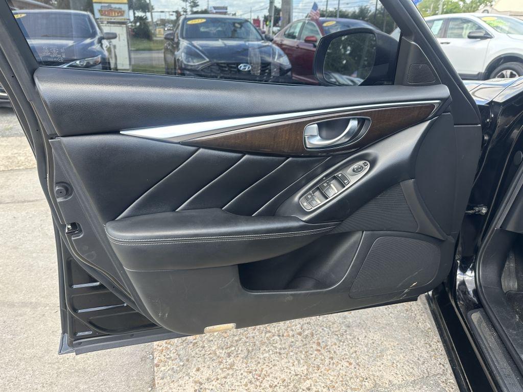 Infiniti Q50  2018
