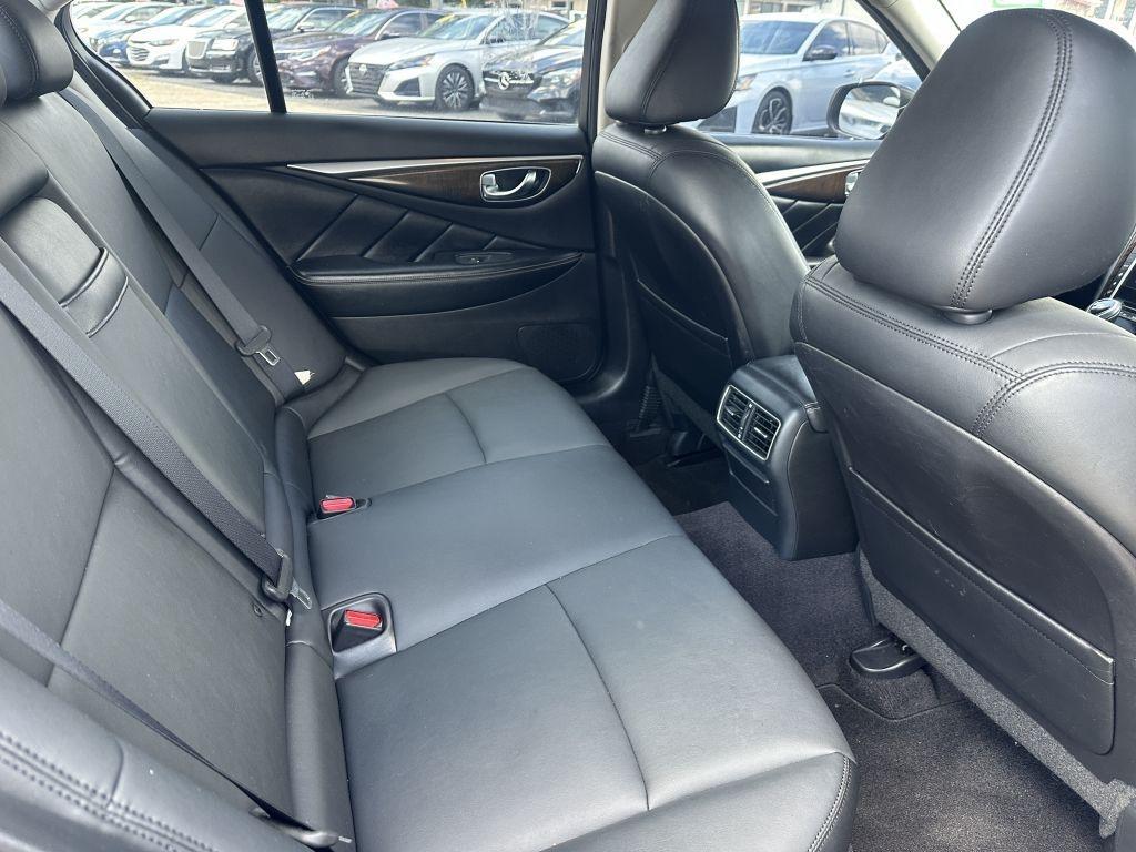 Infiniti Q50  2018