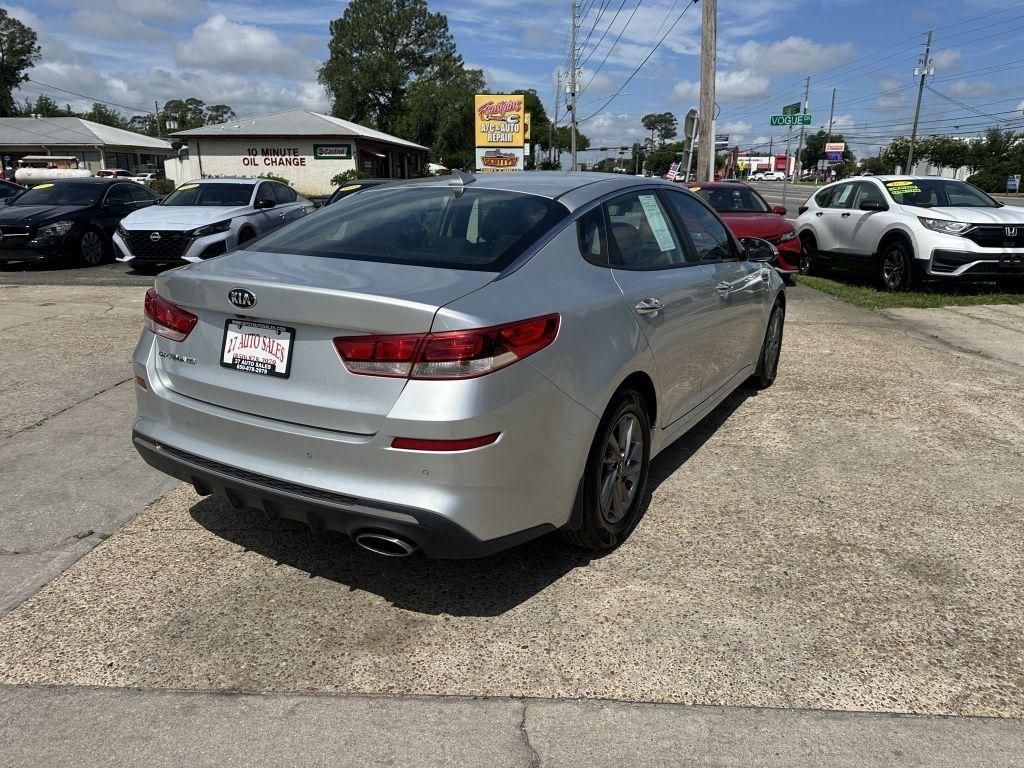 Kia Optima  2020