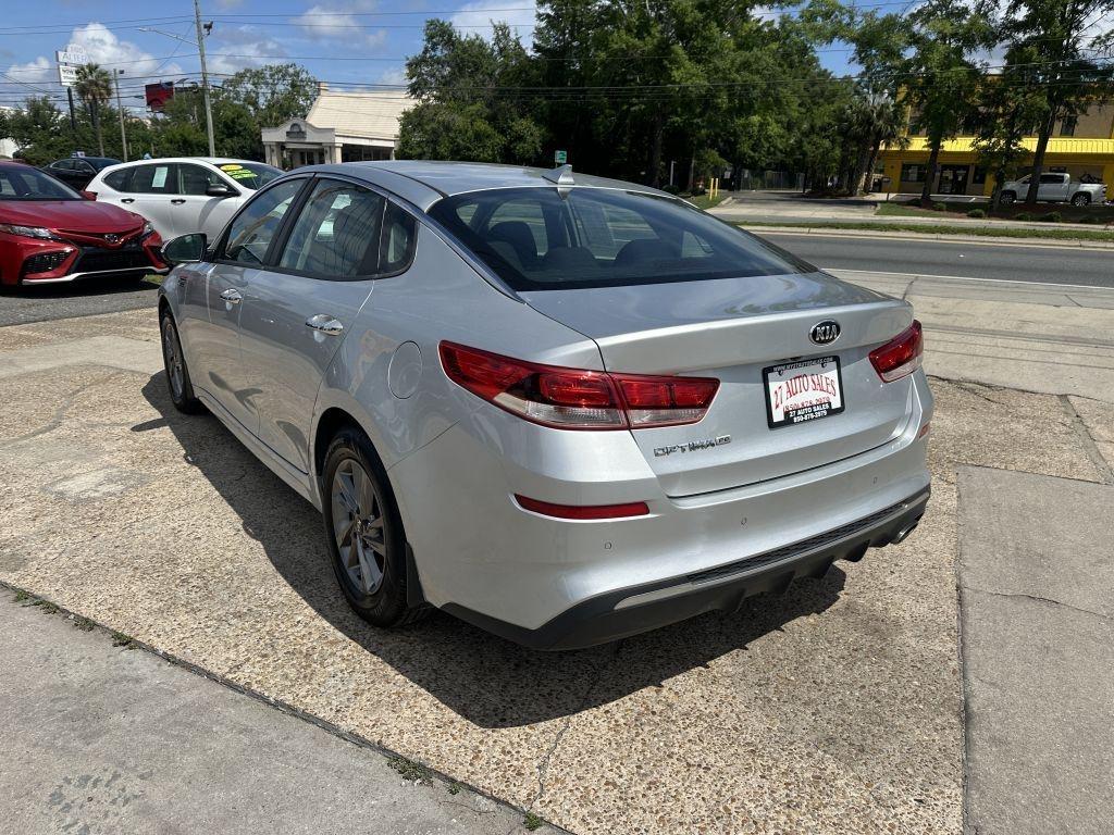 Kia Optima  2020