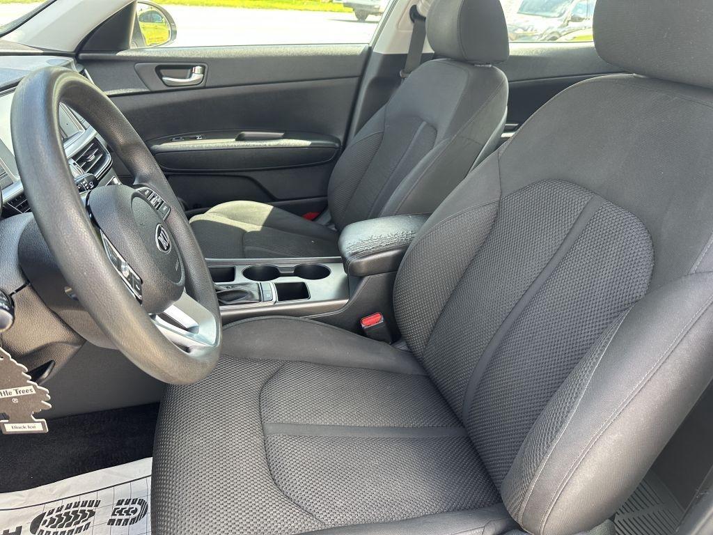 Kia Optima  2020