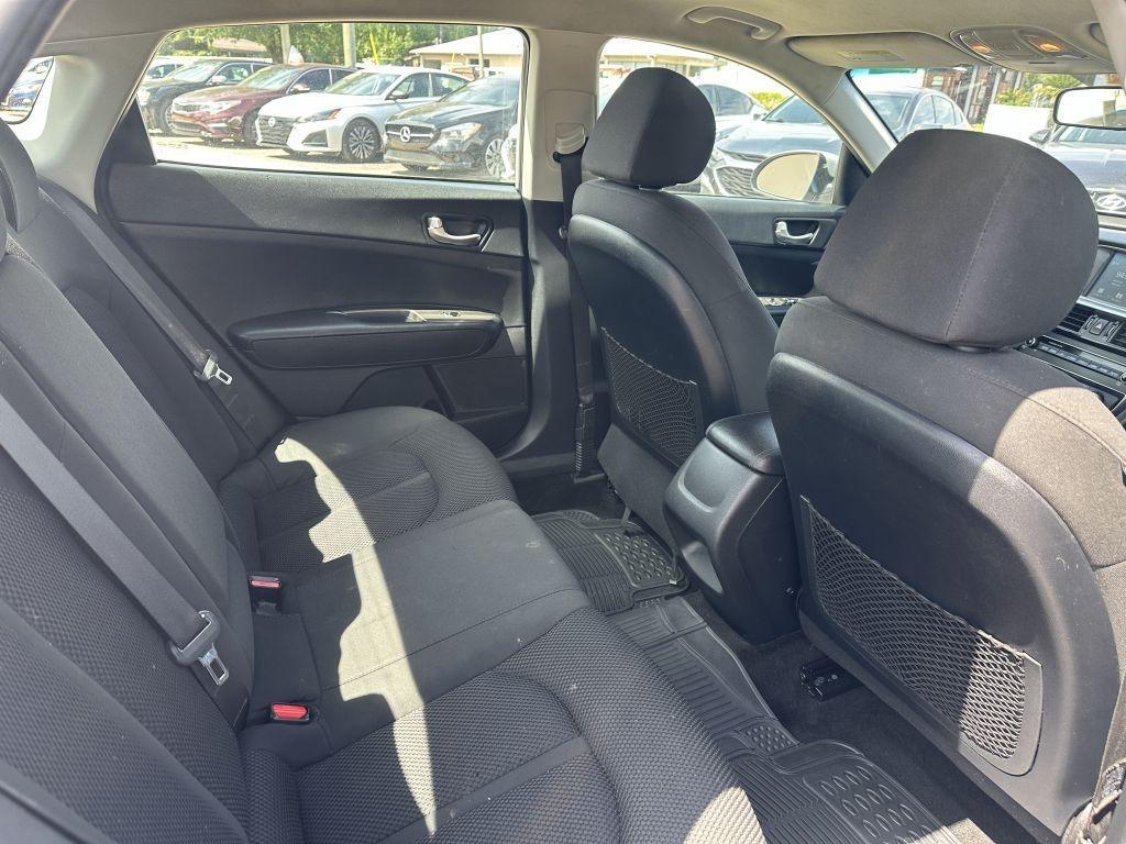 Kia Optima  2020