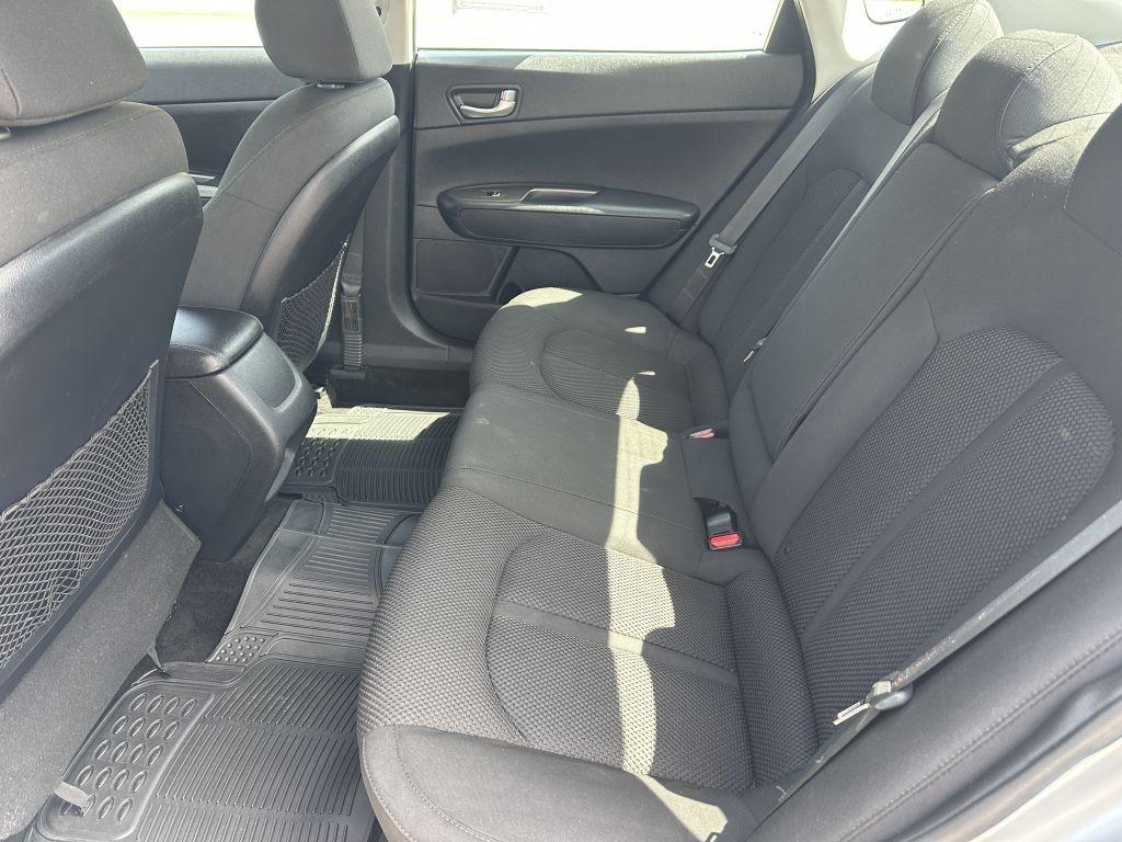 Kia Optima  2020