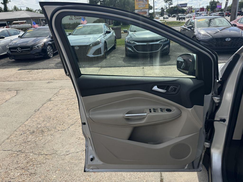 Ford Escape  2017