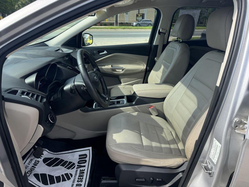Ford Escape  2017