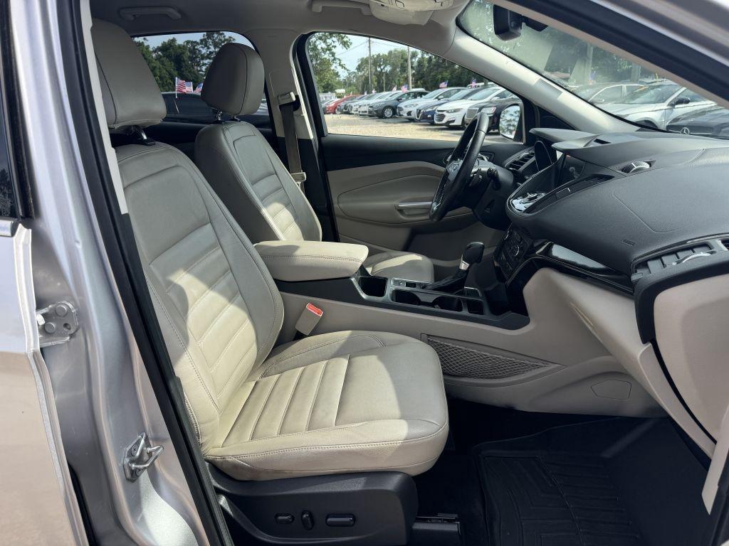 Ford Escape  2017