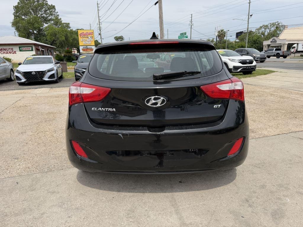 Hyundai Elantra GT  2013