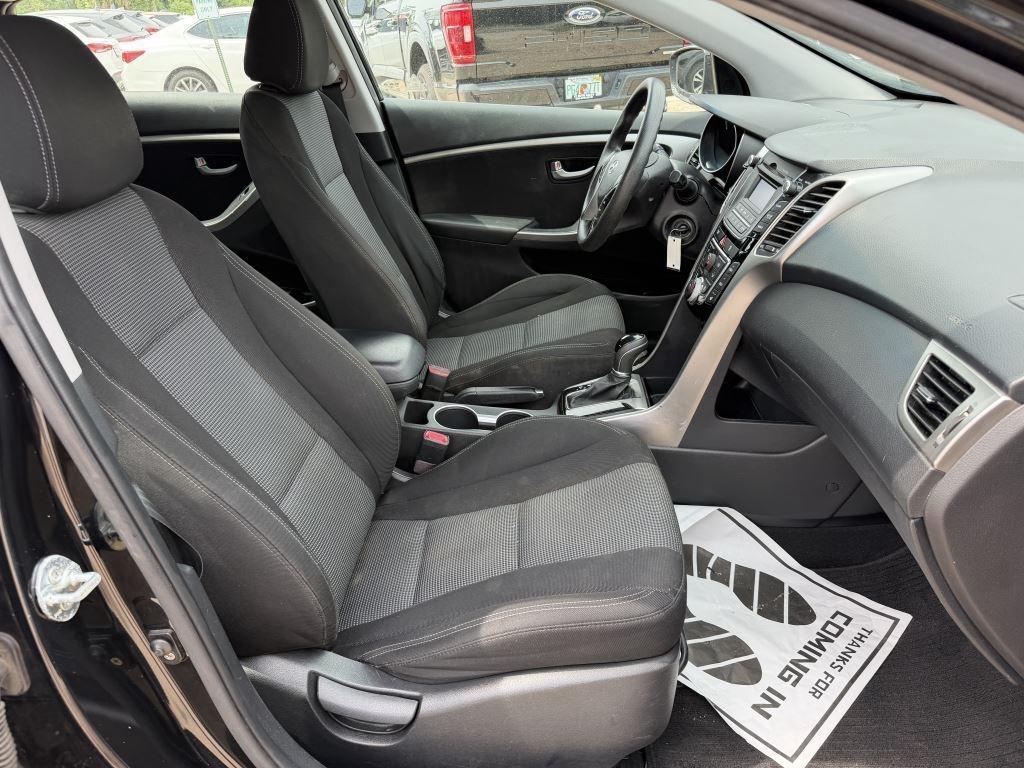Hyundai Elantra GT  2013