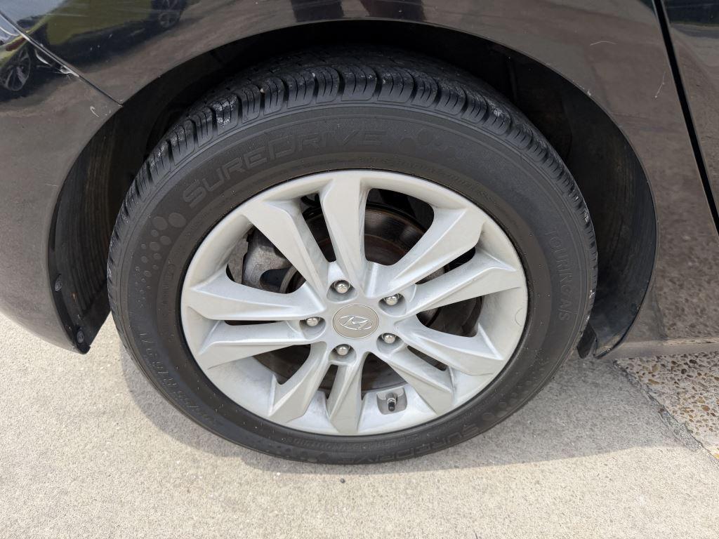 Hyundai Elantra GT  2013