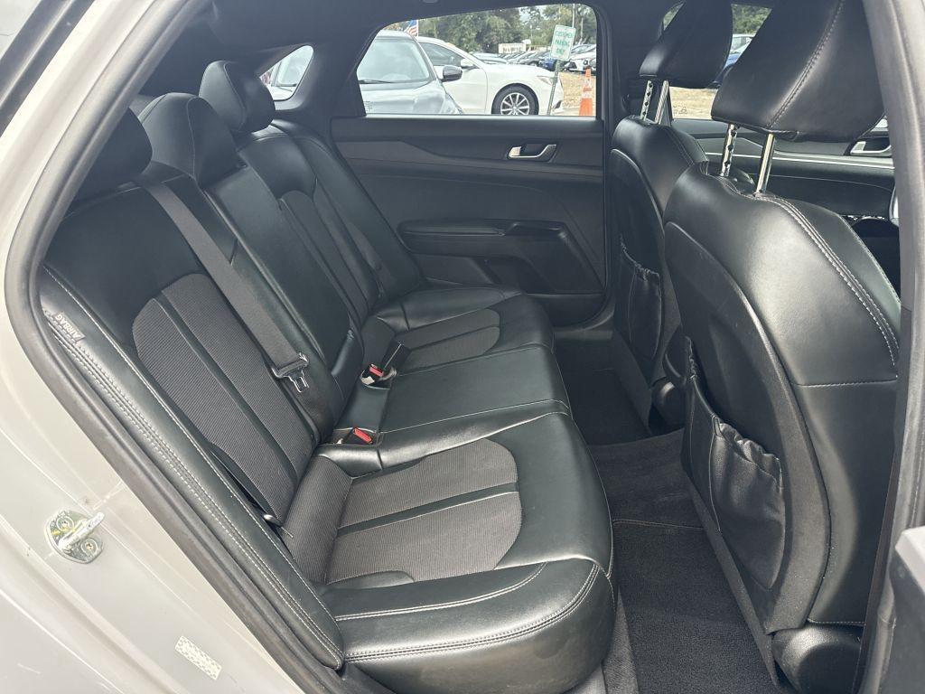 Kia K5  2022