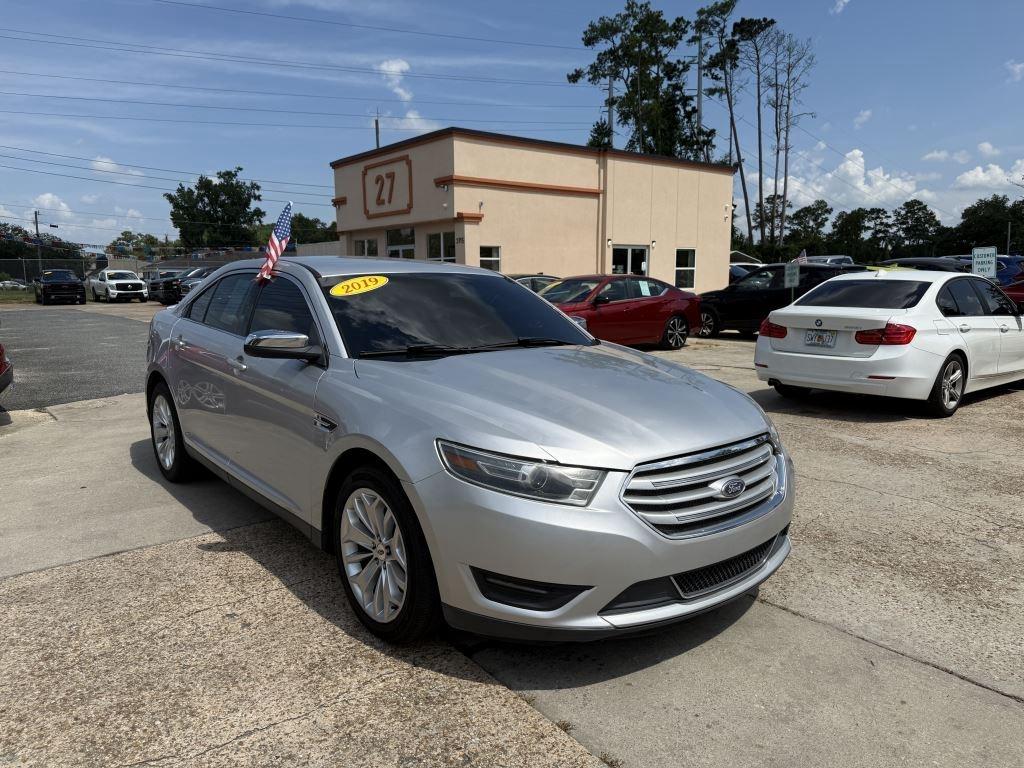 Ford Taurus  2019