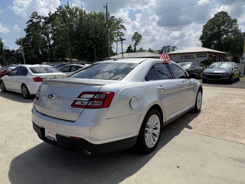 Ford Taurus  2019