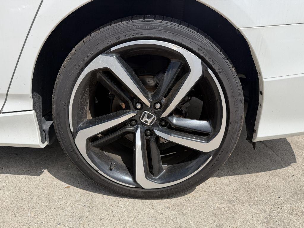 Honda Accord Sedan  2022