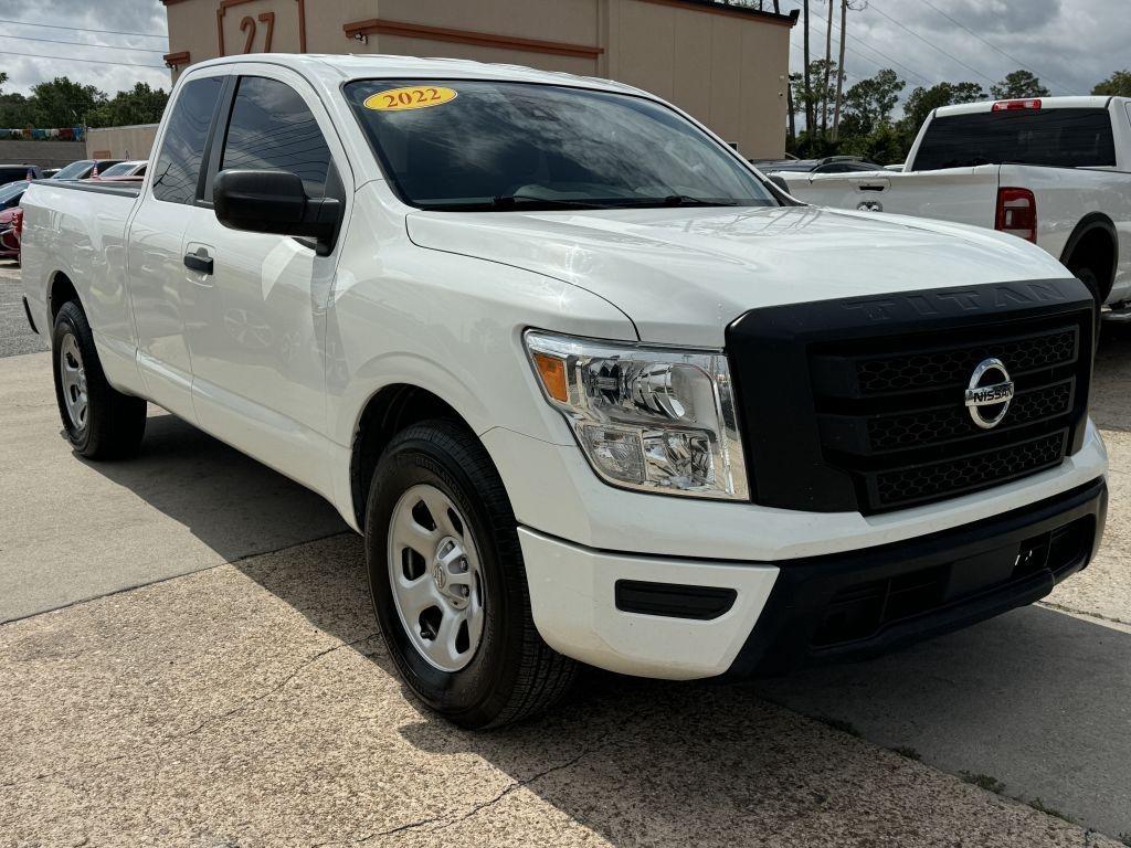 Nissan Titan  2022