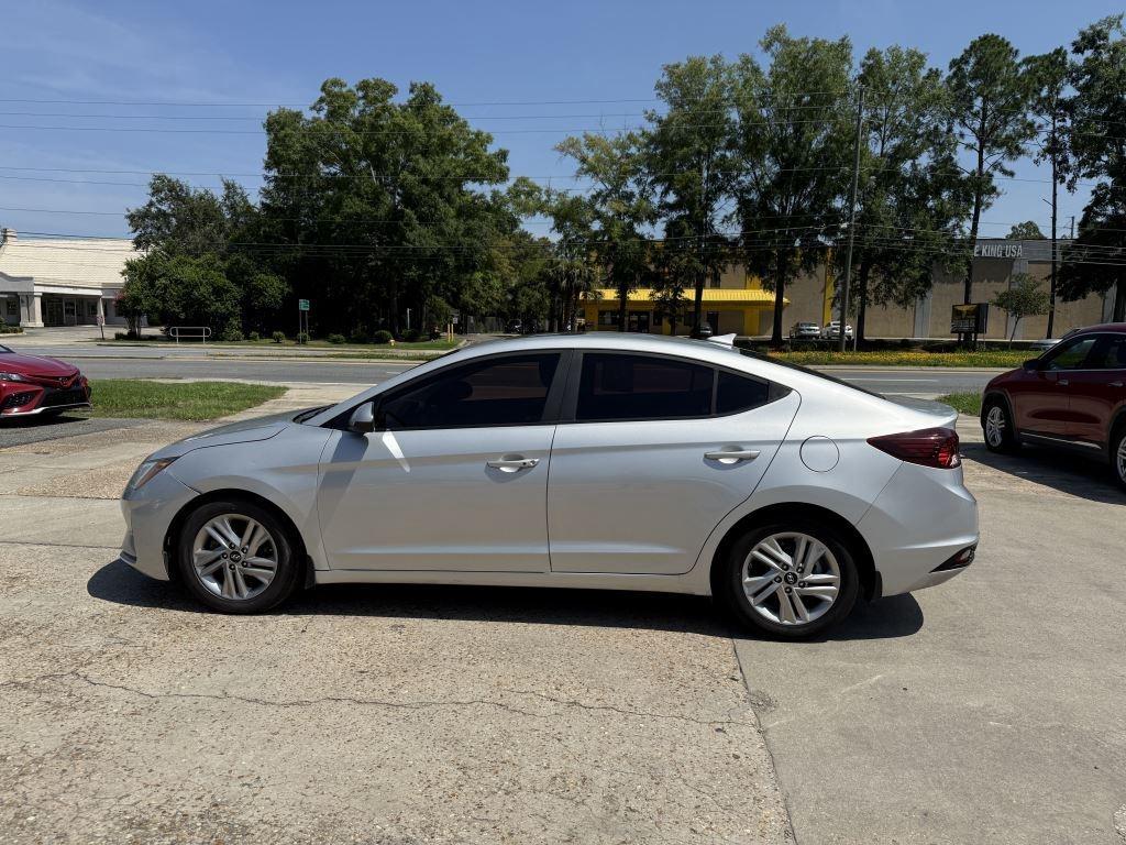 Hyundai Elantra  2020