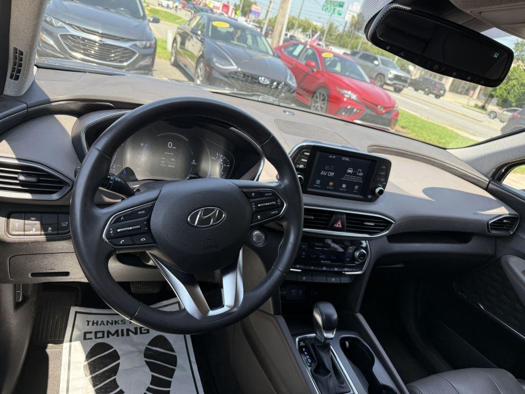 Hyundai Elantra  2020