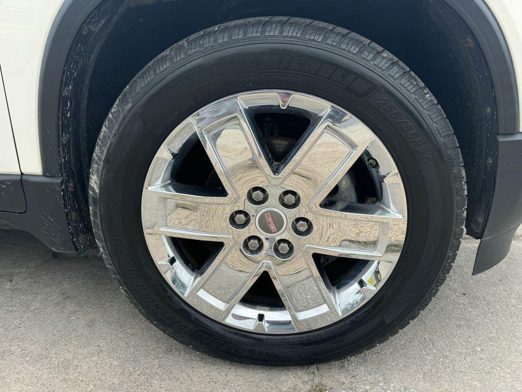 GMC Acadia  2010