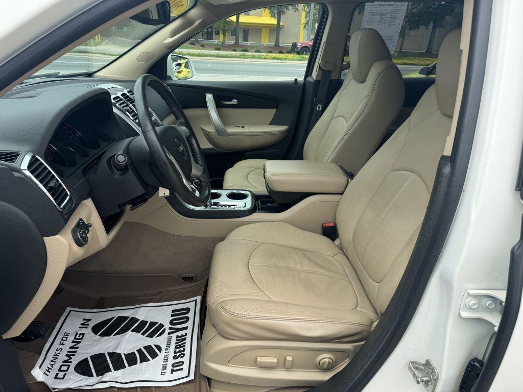 GMC Acadia  2010