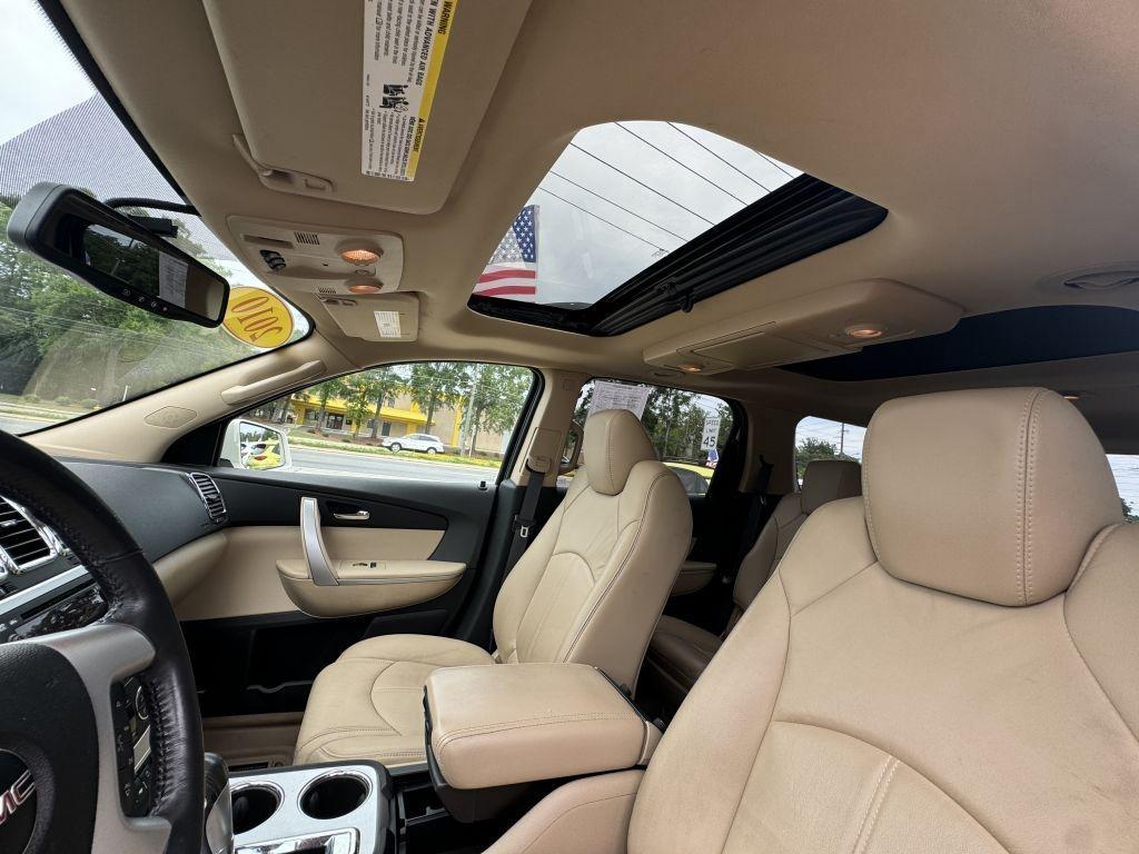 GMC Acadia  2010