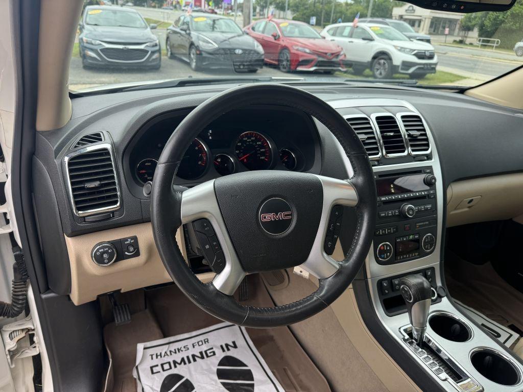 GMC Acadia  2010