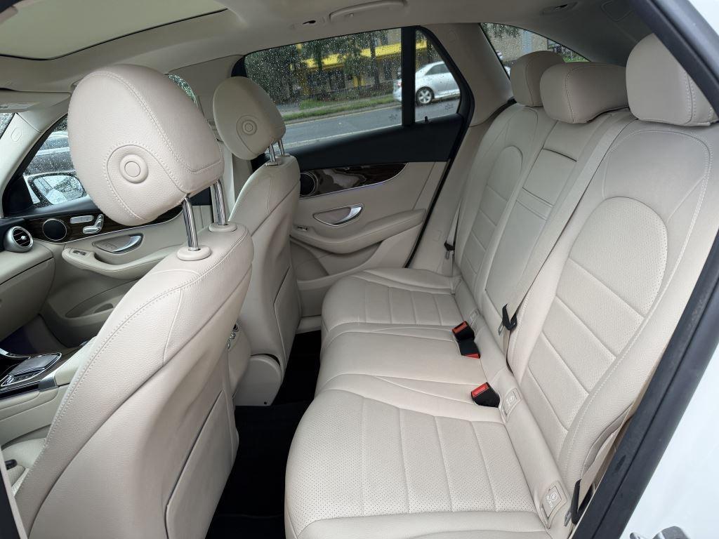 Mercedes-Benz GLC  2022