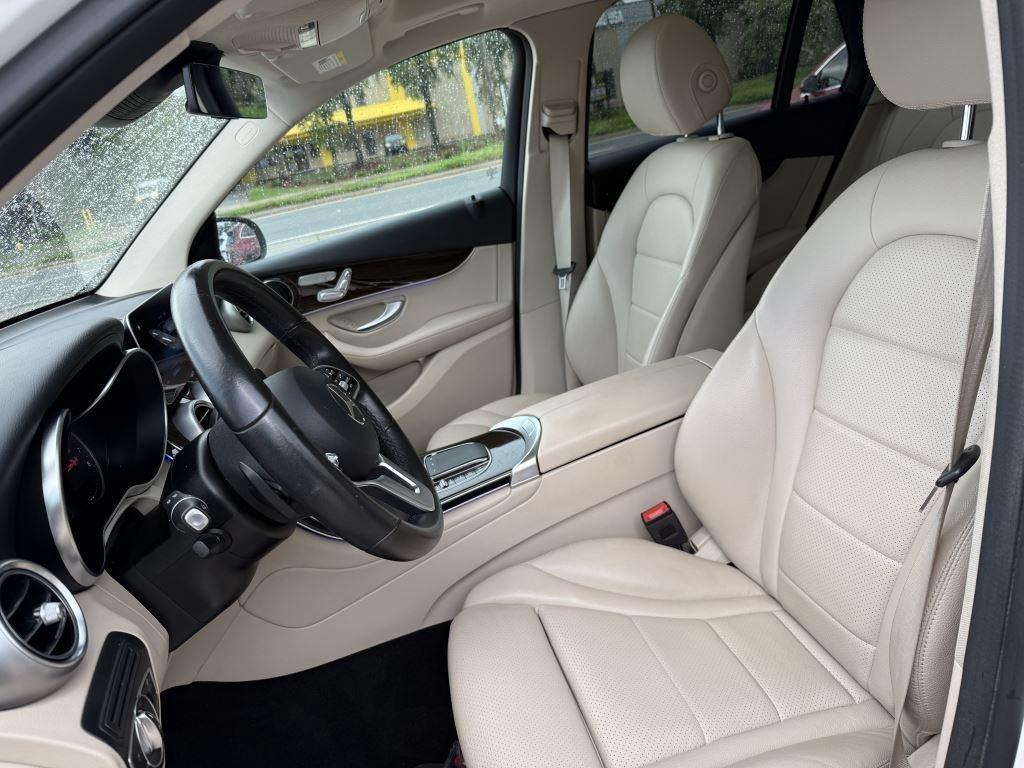 Mercedes-Benz GLC  2022