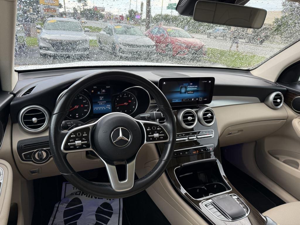 Mercedes-Benz GLC  2022