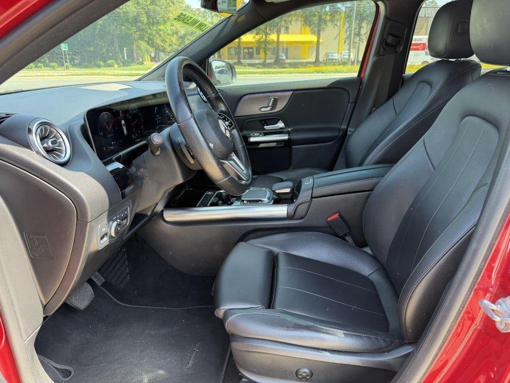 Mercedes-Benz GLA  2021