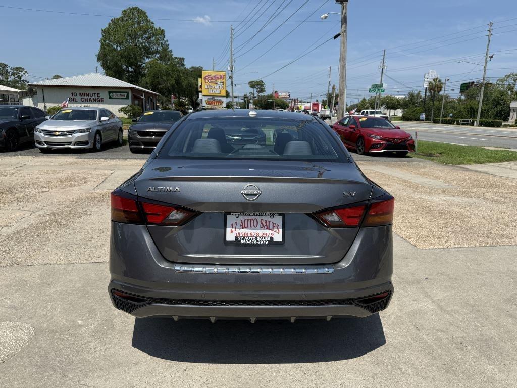Nissan Altima  2023