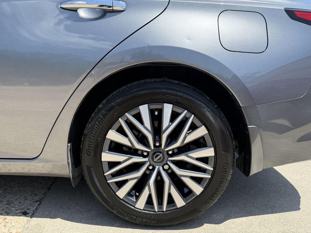 Nissan Altima  2023