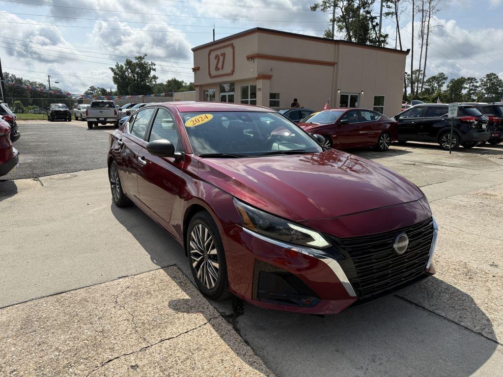 Nissan Altima  2024