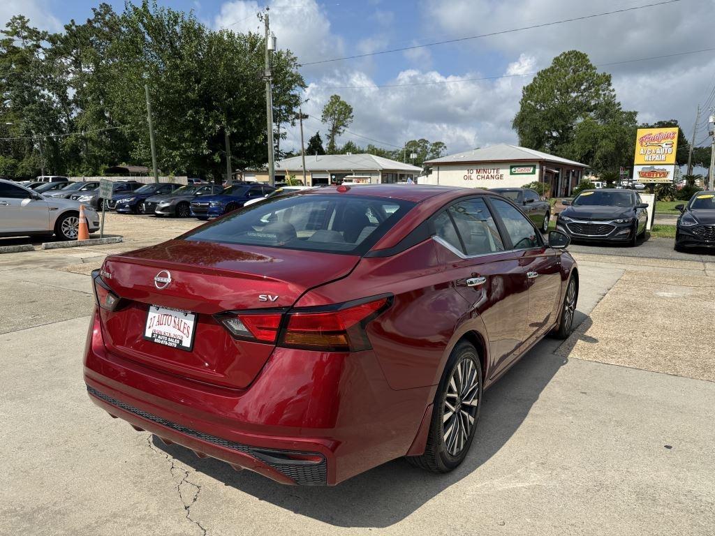 Nissan Altima  2024