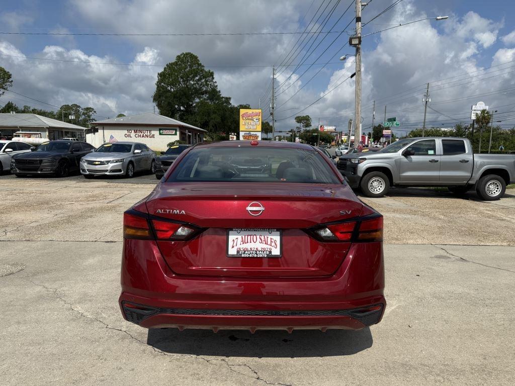 Nissan Altima  2024