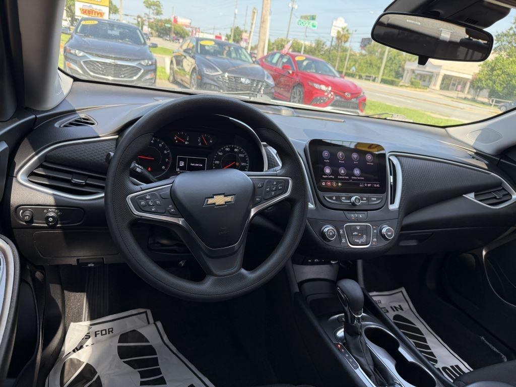 Chevrolet Malibu  2023