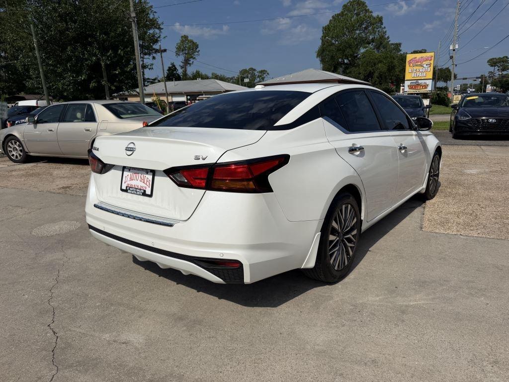 Nissan Altima  2023