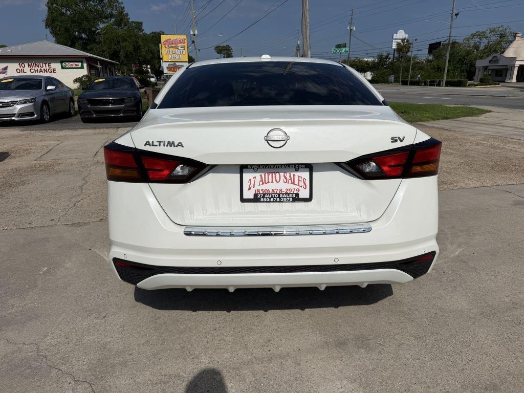 Nissan Altima  2023
