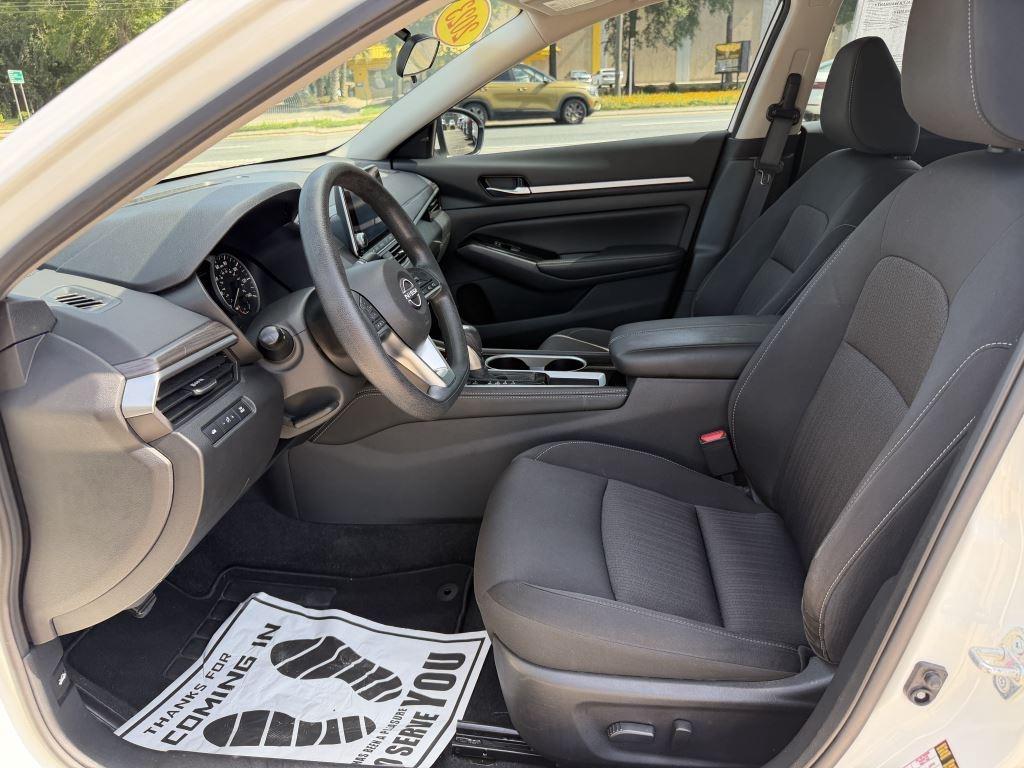 Nissan Altima  2023