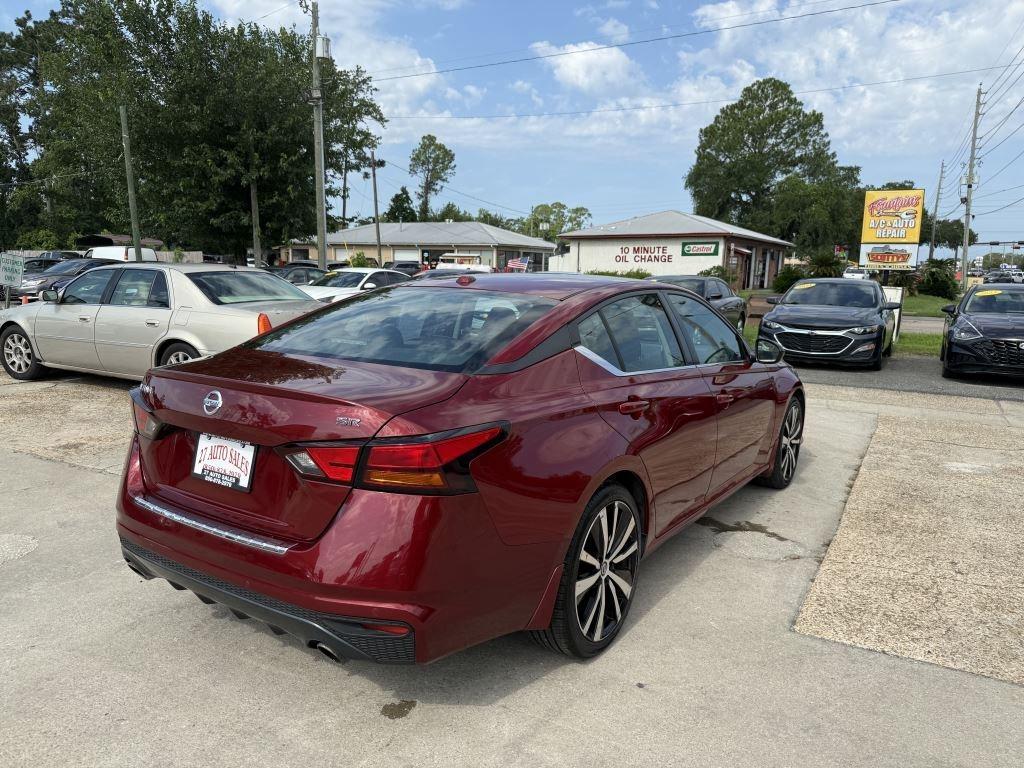 Nissan Altima  2021