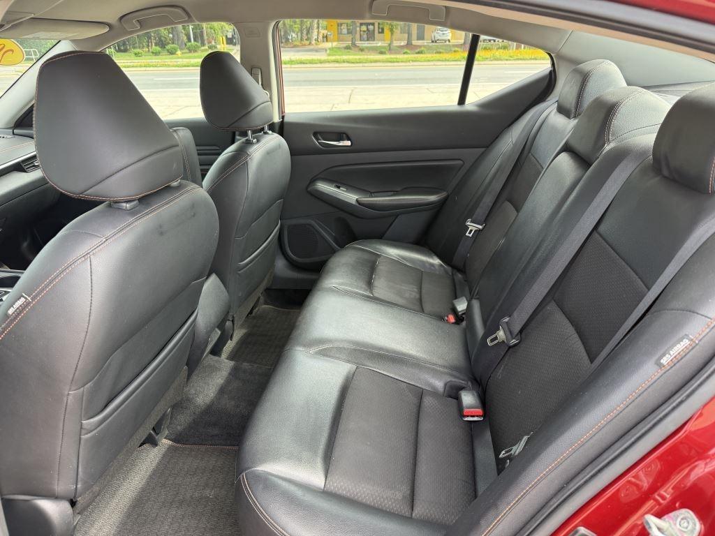 Nissan Altima  2021